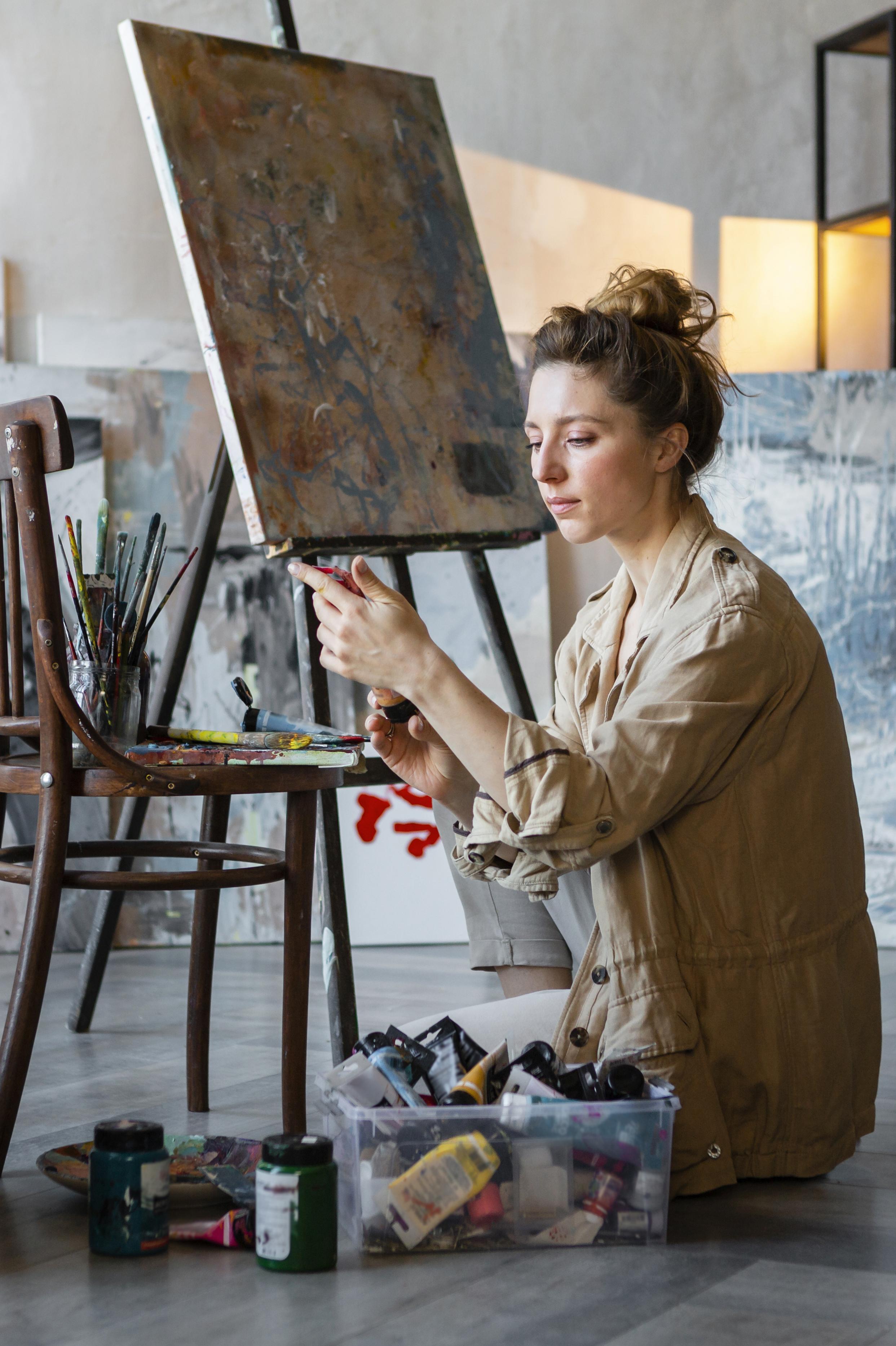 Comissioned Artist